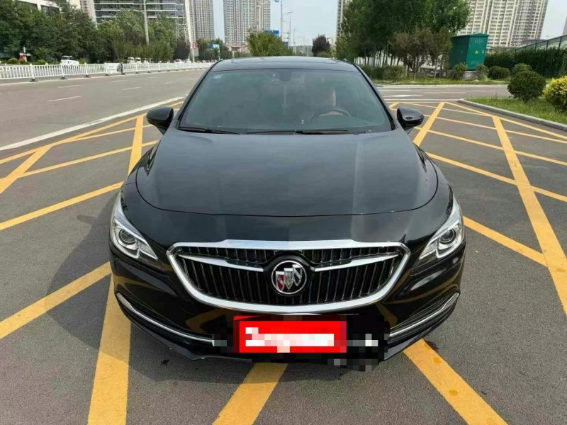 济宁17年别克君越1