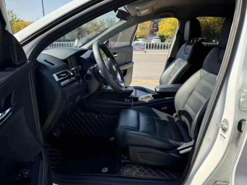 济宁21年比亚迪E36