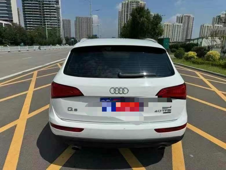 济宁16年奥迪Q59