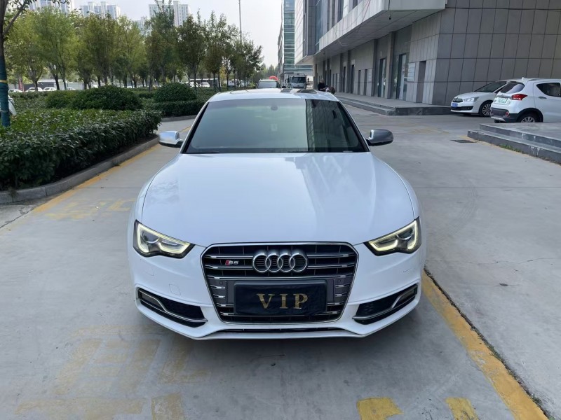 济宁14年奥迪S51