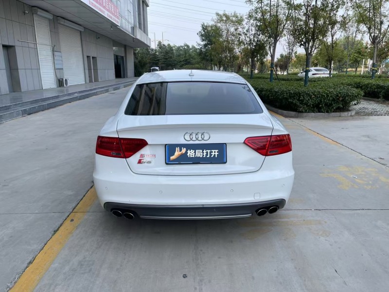 济宁14年奥迪S59