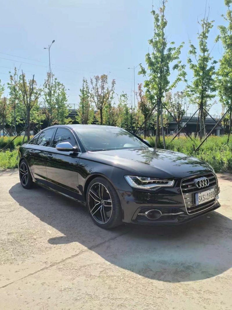 青岛15年奥迪S62