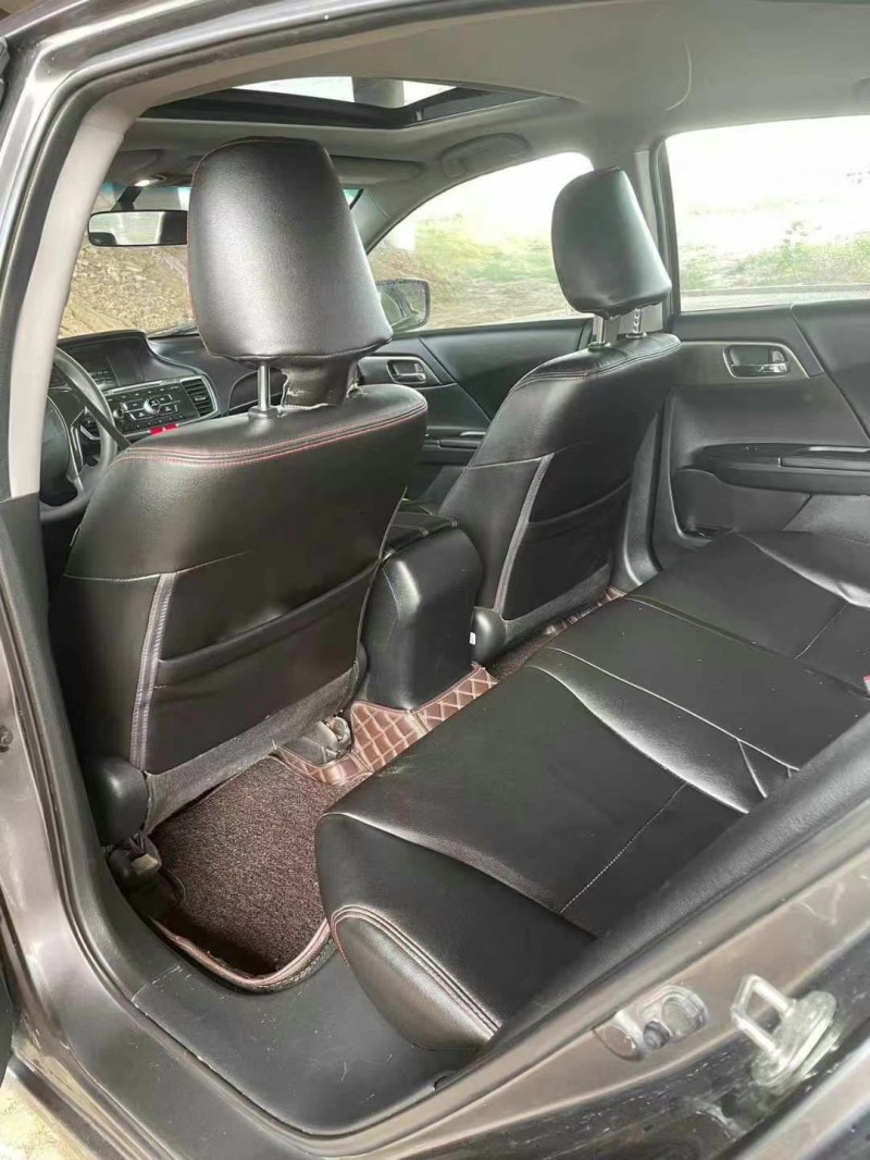 青岛14年本田雅阁6