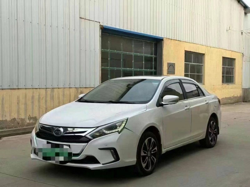 青岛16年比亚迪秦2