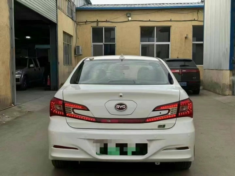 青岛16年比亚迪秦6