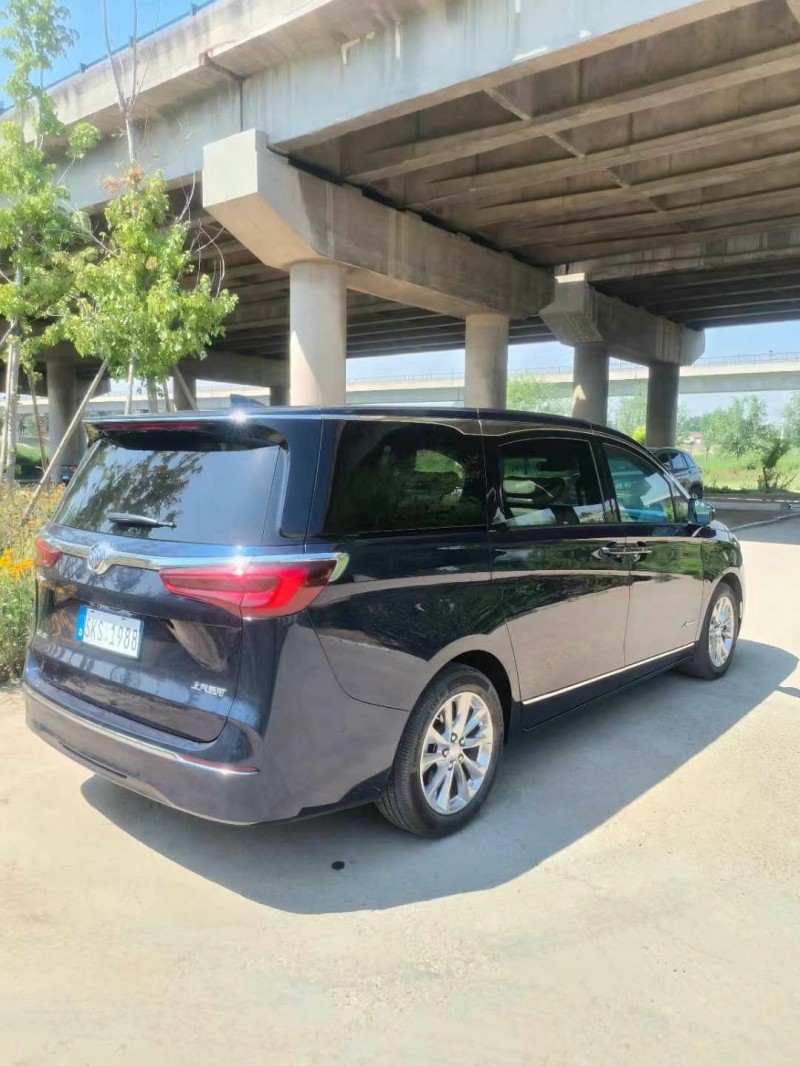 青岛21年别克GL87