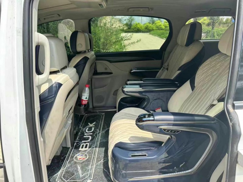 青岛21年别克GL86