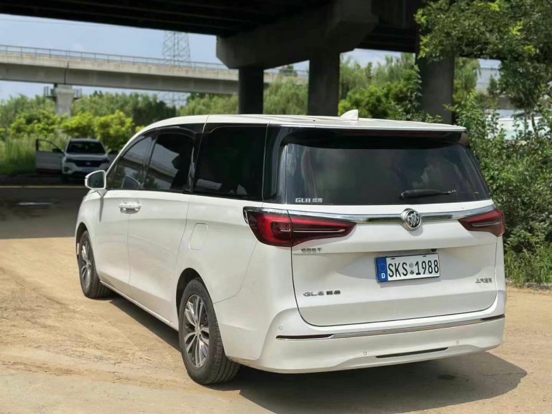 青岛21年别克GL87