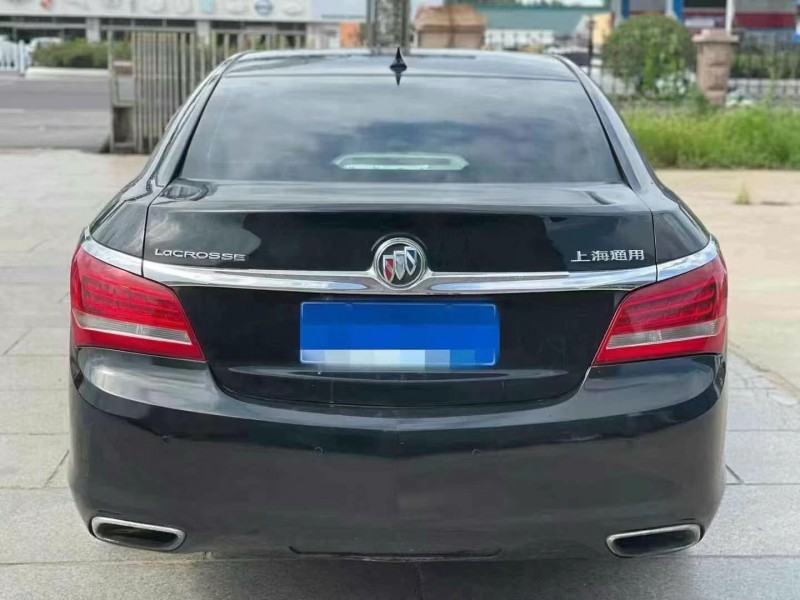 青岛15年别克君越4