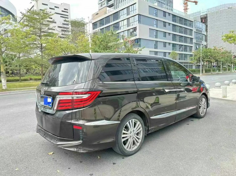 广州18年本田艾力绅8