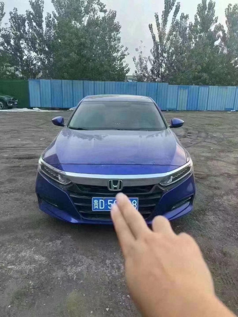 菏泽21年本田雅阁1