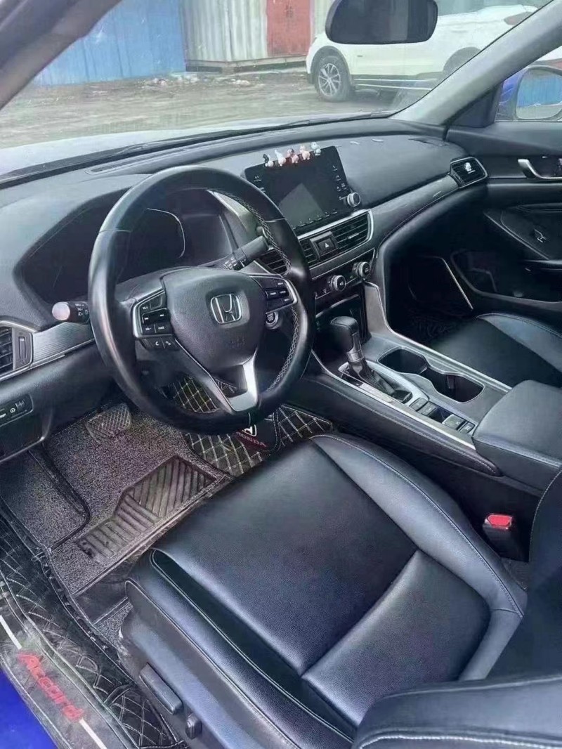 菏泽21年本田雅阁6