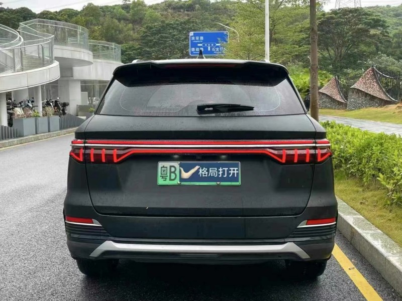 深圳23年比亚迪宋9