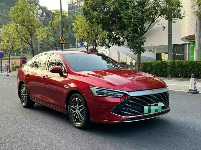 广州21年比亚迪M63