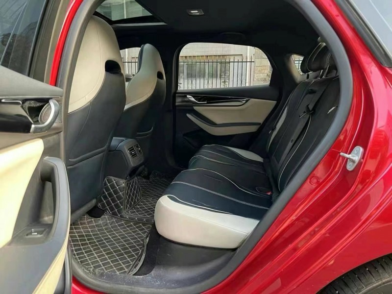 广州21年比亚迪M66