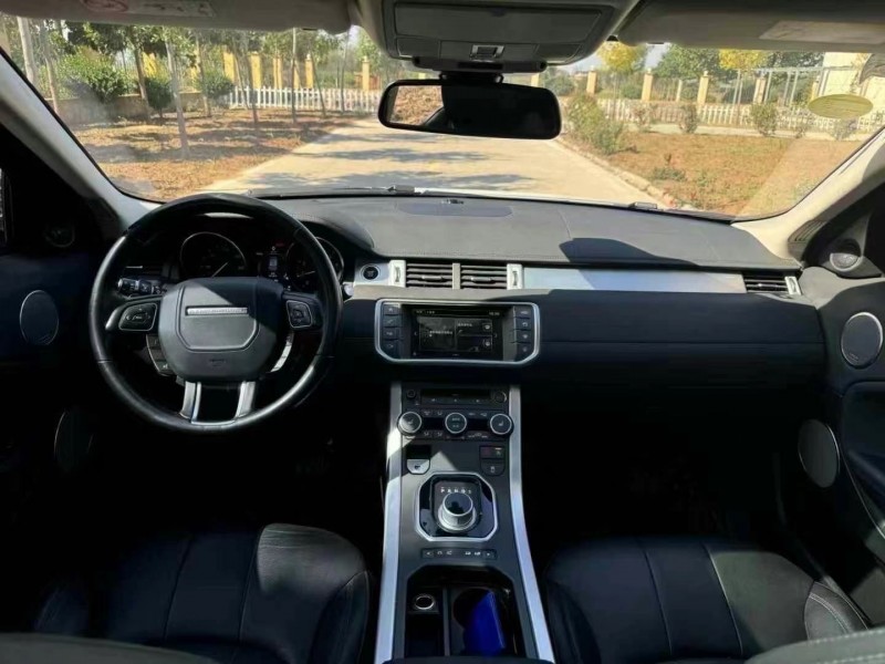 菏泽17年路虎揽胜极光(进口)6