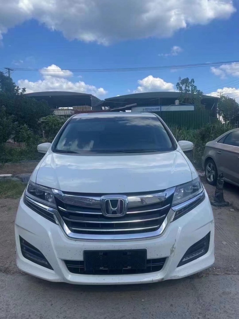 菏泽18年本田艾力绅1