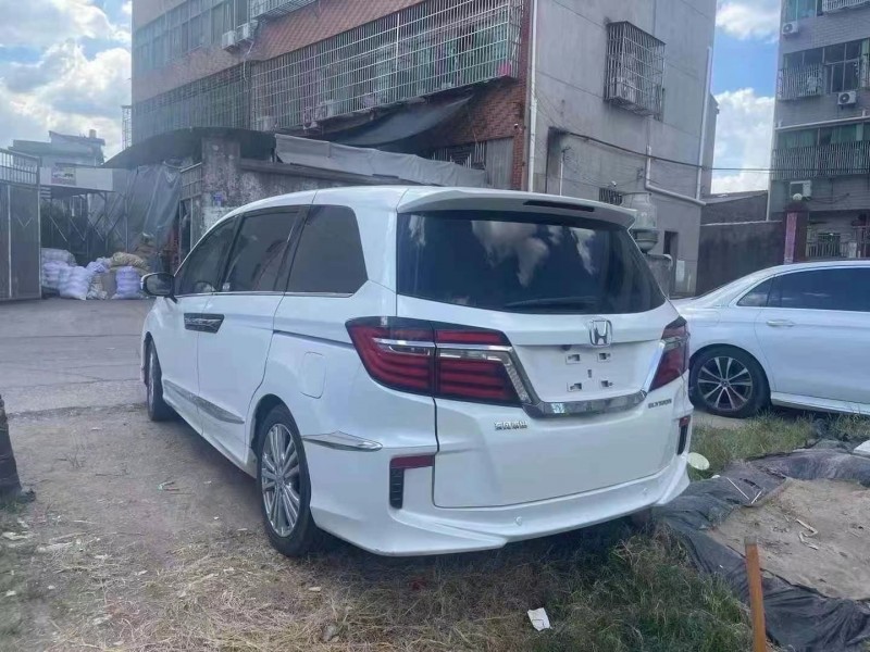 菏泽18年本田艾力绅7