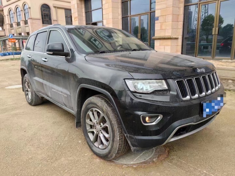 昭通14年Jeep大切諾基2