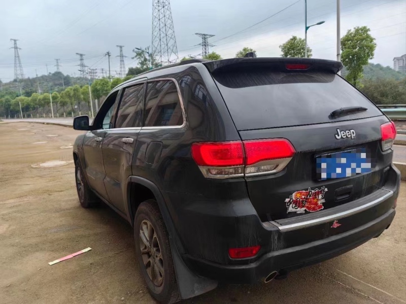 昭通14年Jeep大切諾基4