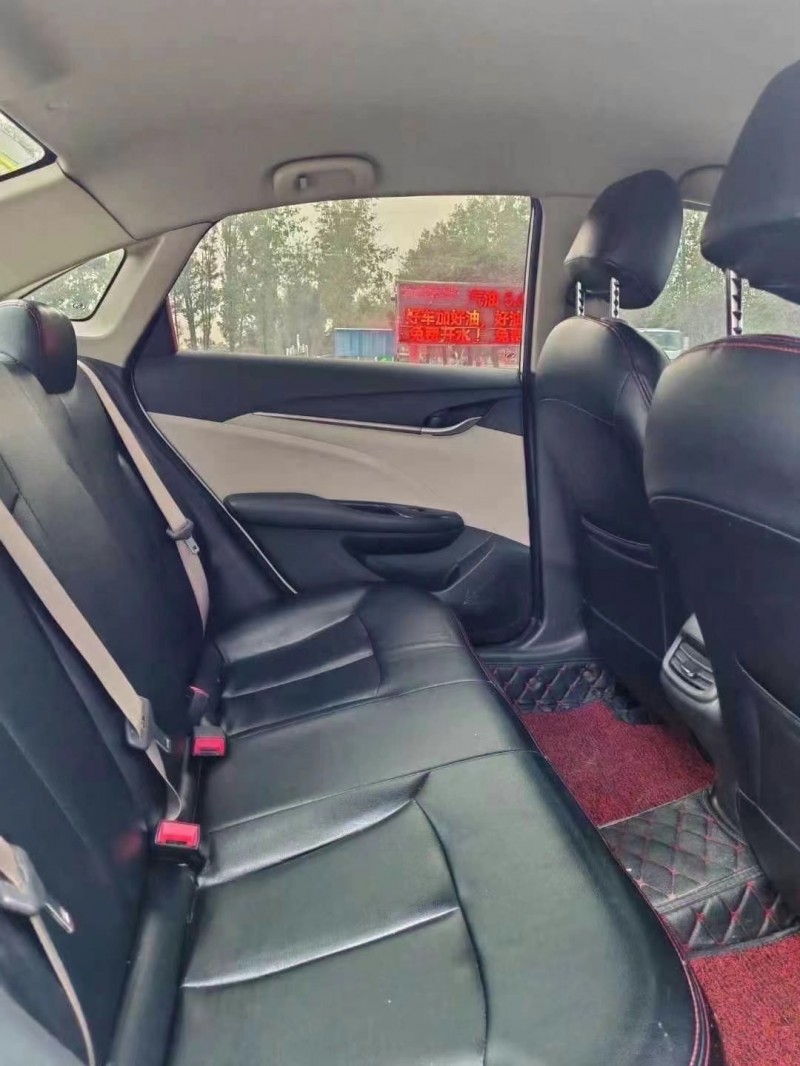 菏泽17年别克英朗5