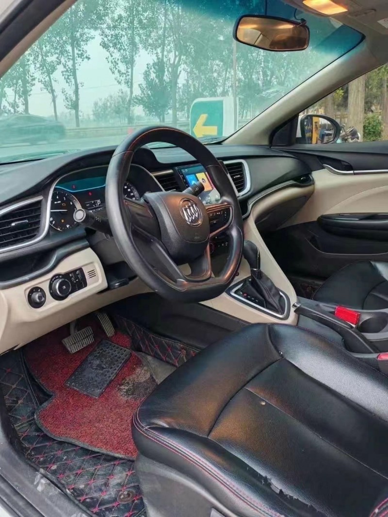 菏泽17年别克英朗8