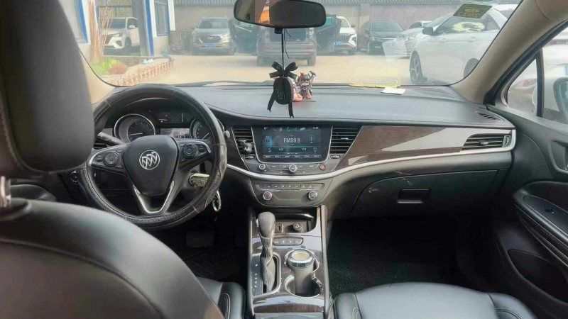 菏泽18年别克威朗7