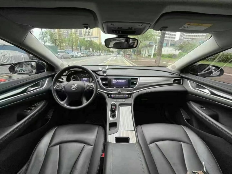 佛山20年别克君越7