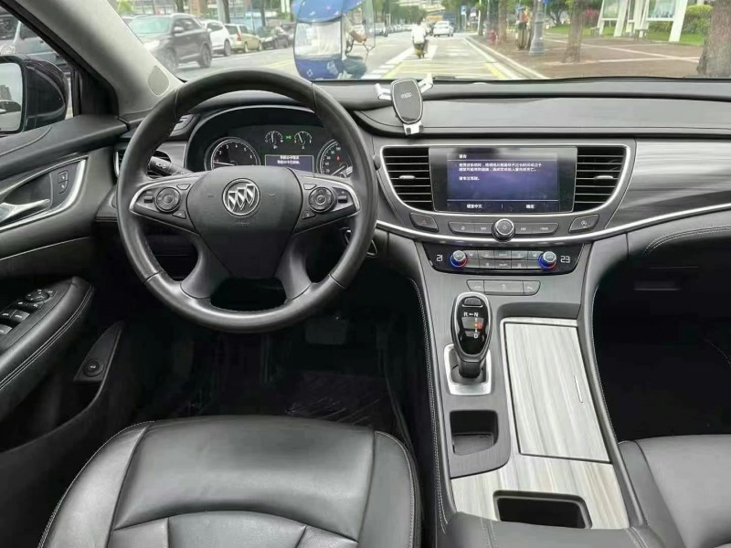 佛山20年别克君越9