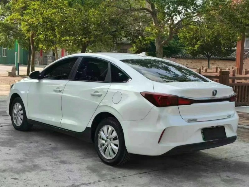 东莞22年长安汽车逸动3