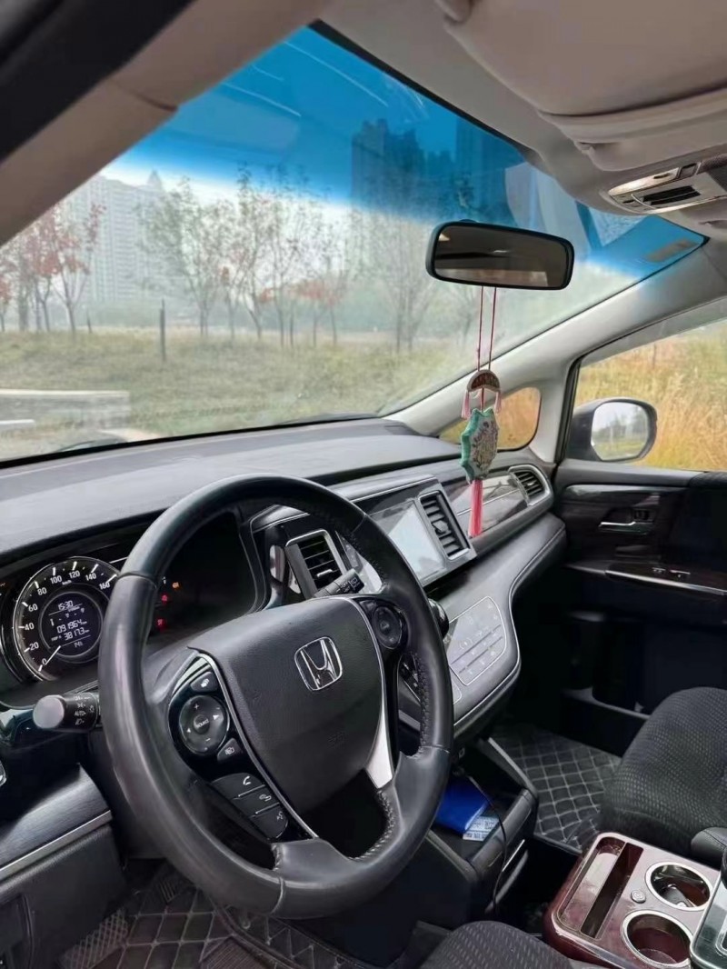 潍坊18年本田艾力绅6