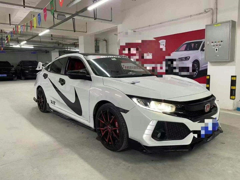 成都18年本田思域3