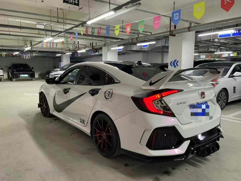 成都18年本田思域6