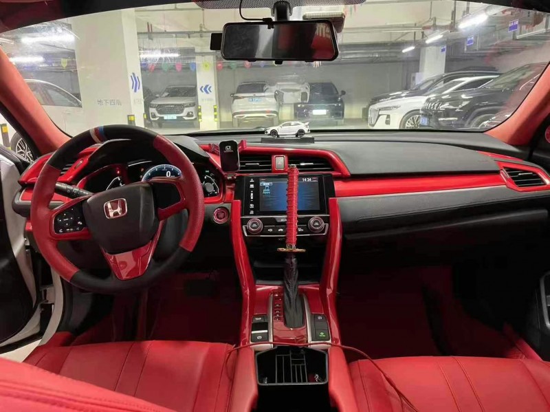 成都18年本田思域7