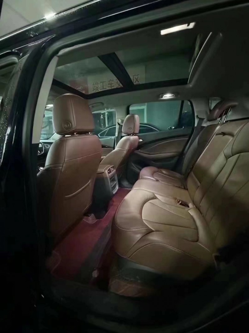 潍坊22年别克昂科威5