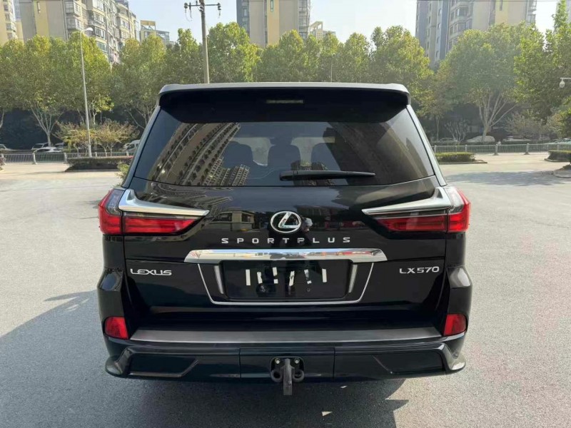 济宁18年雷克萨斯LX9