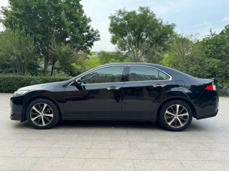 邢台12年本田思铂睿4