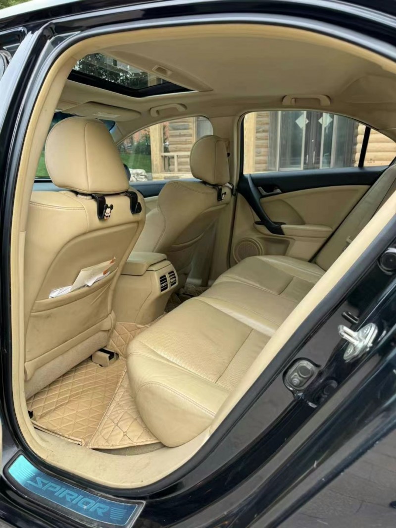 邢台12年本田思铂睿8