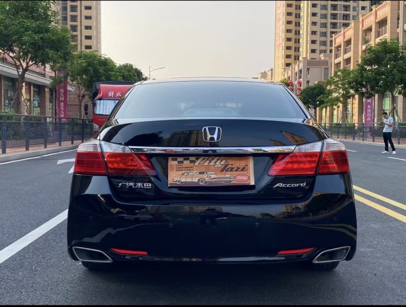 济宁15年本田雅阁9