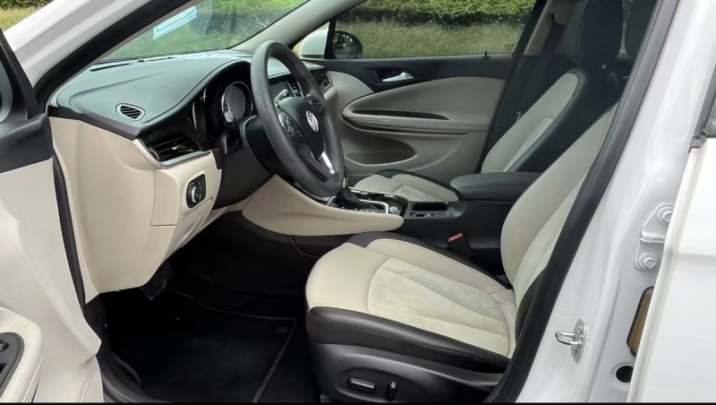 济宁18年别克威朗7