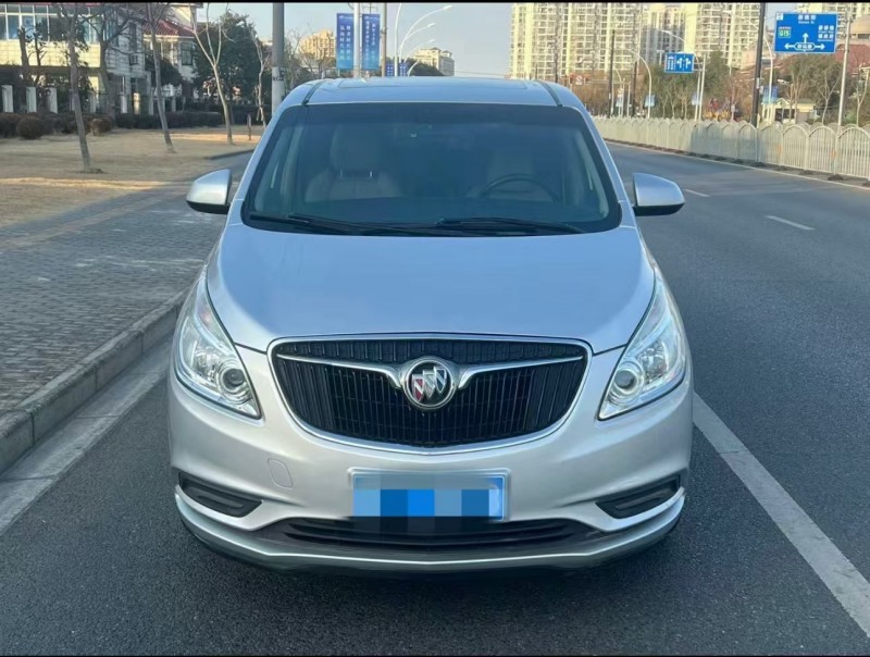 济宁18年别克GL81