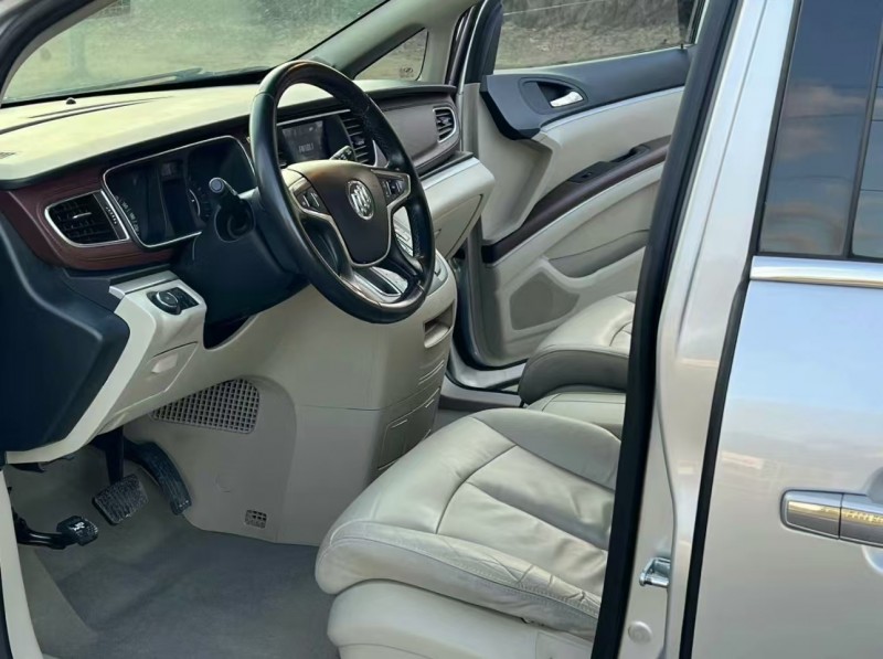 济宁18年别克GL85