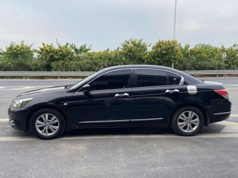 广州09年本田雅阁4