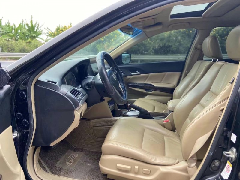 广州09年本田雅阁9