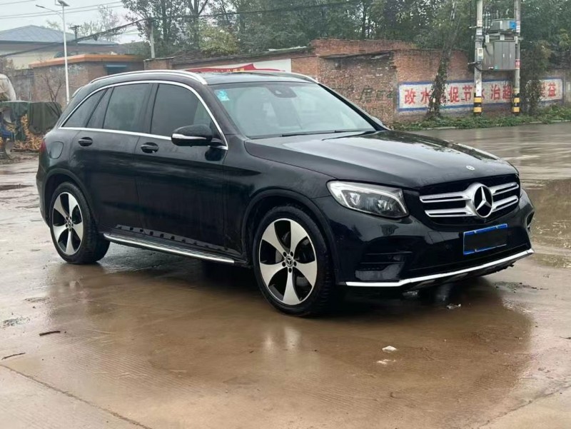新乡18年奔驰GLC3