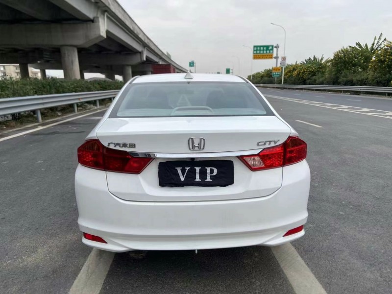 广州17年本田锋范6