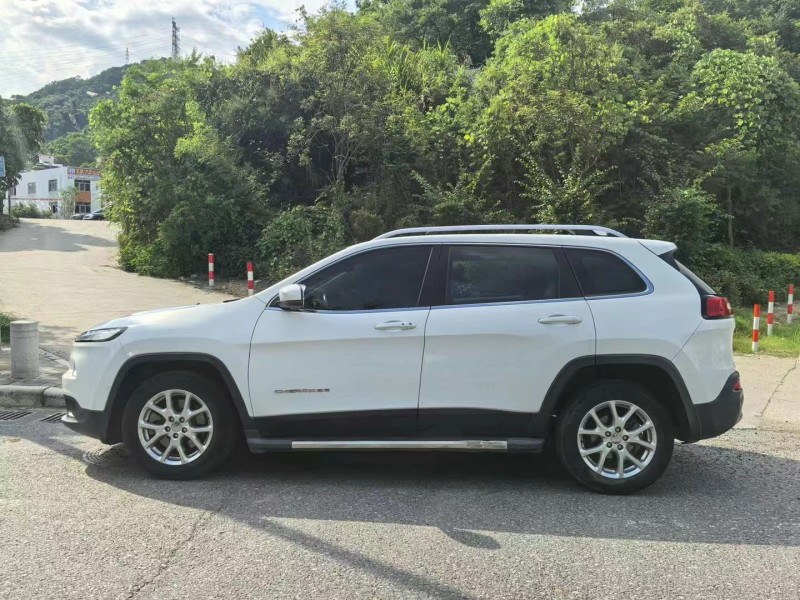 廣州18年Jeep自由光5