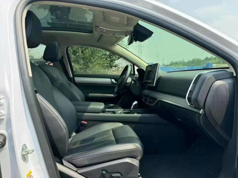 成都19年比亚迪唐5