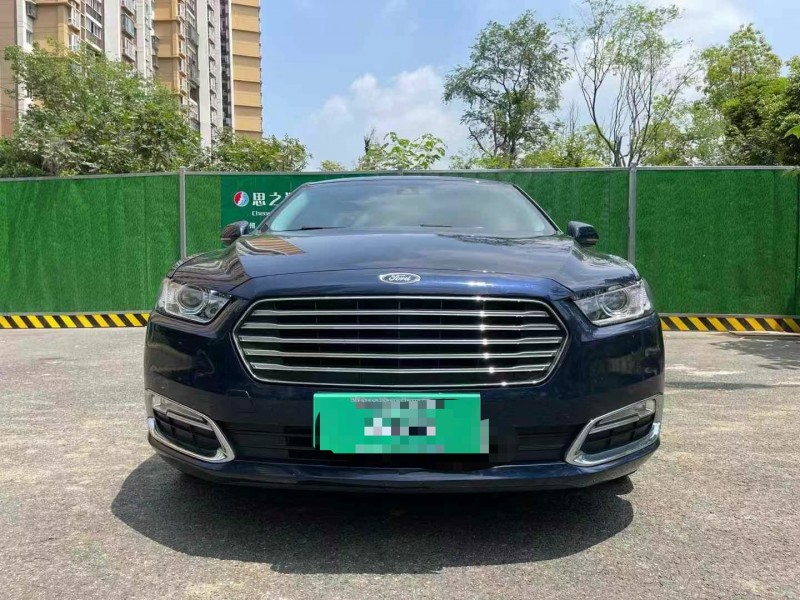 成都16年福特金牛座1