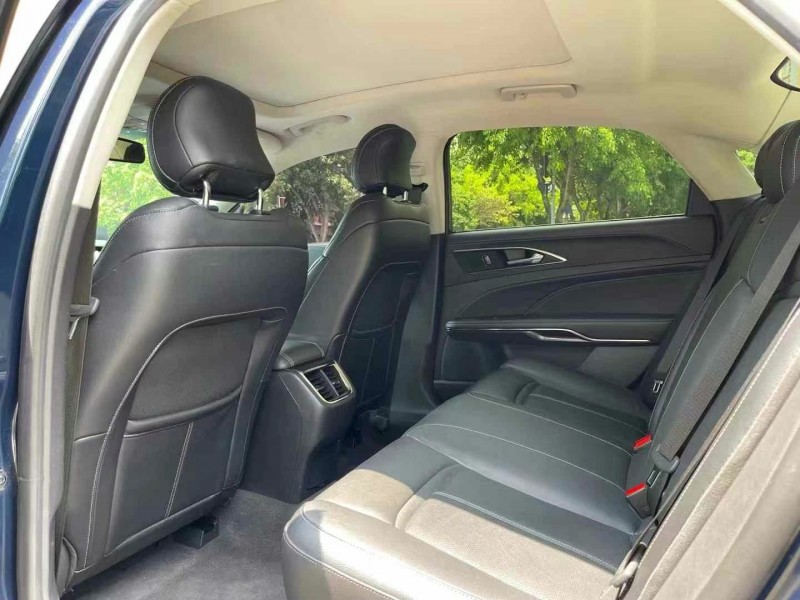 成都16年福特金牛座7